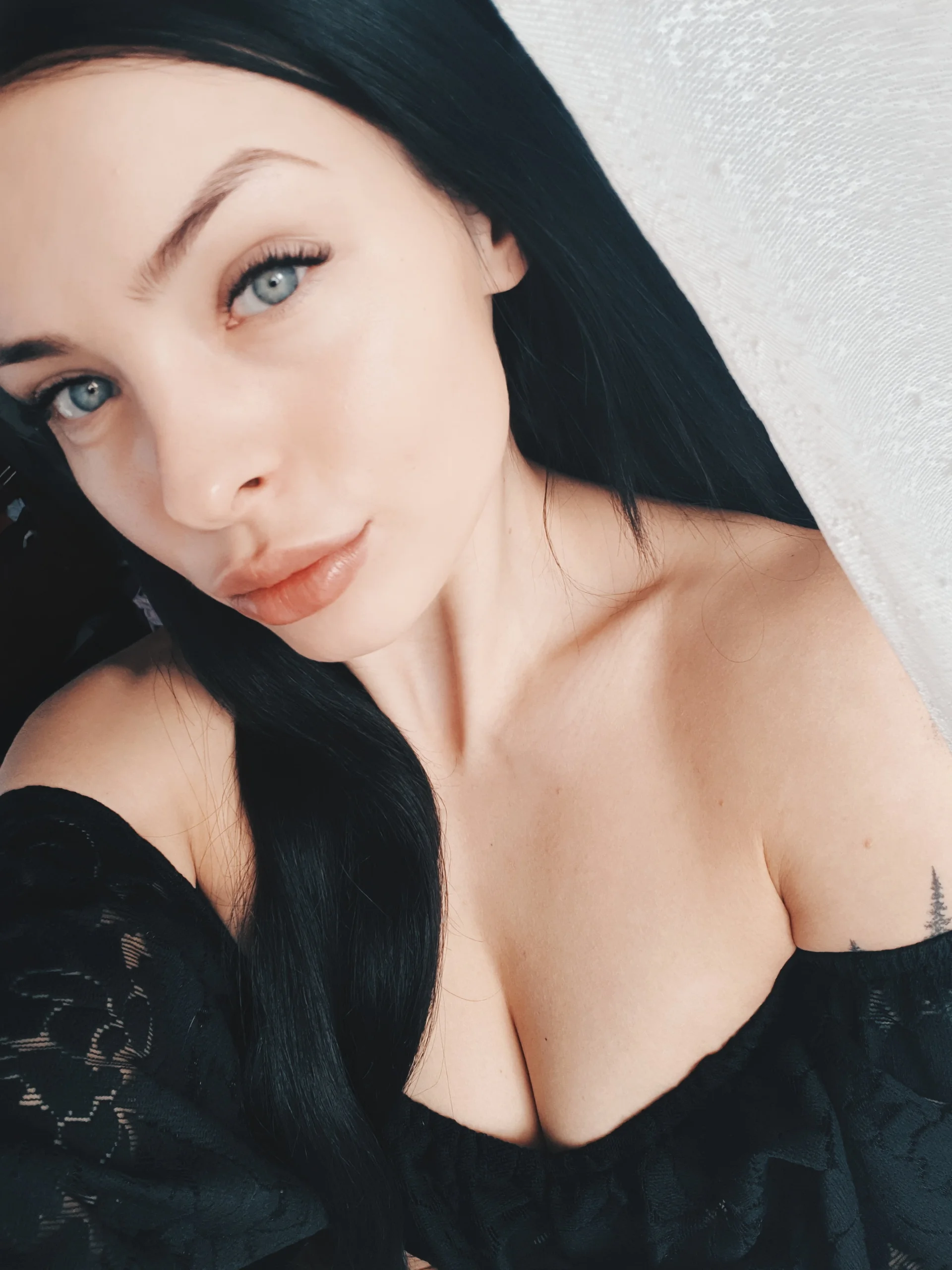 XXX Porn Photo of Nude lecherous_wife 1