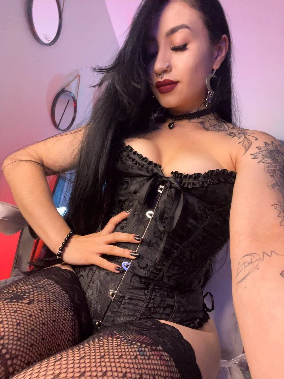 XXX Porn Photo of Nude Demetria_Ghoul 30