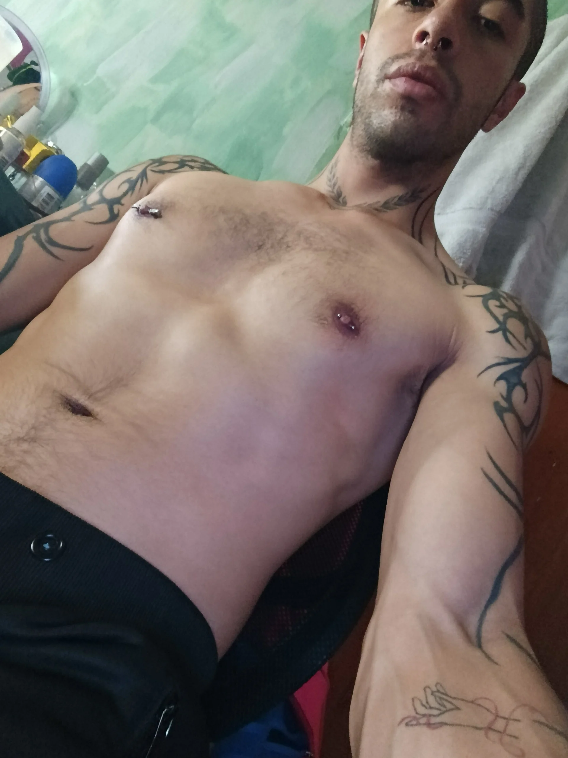 XXX Porn Photo of Nude saenzjhonny 2