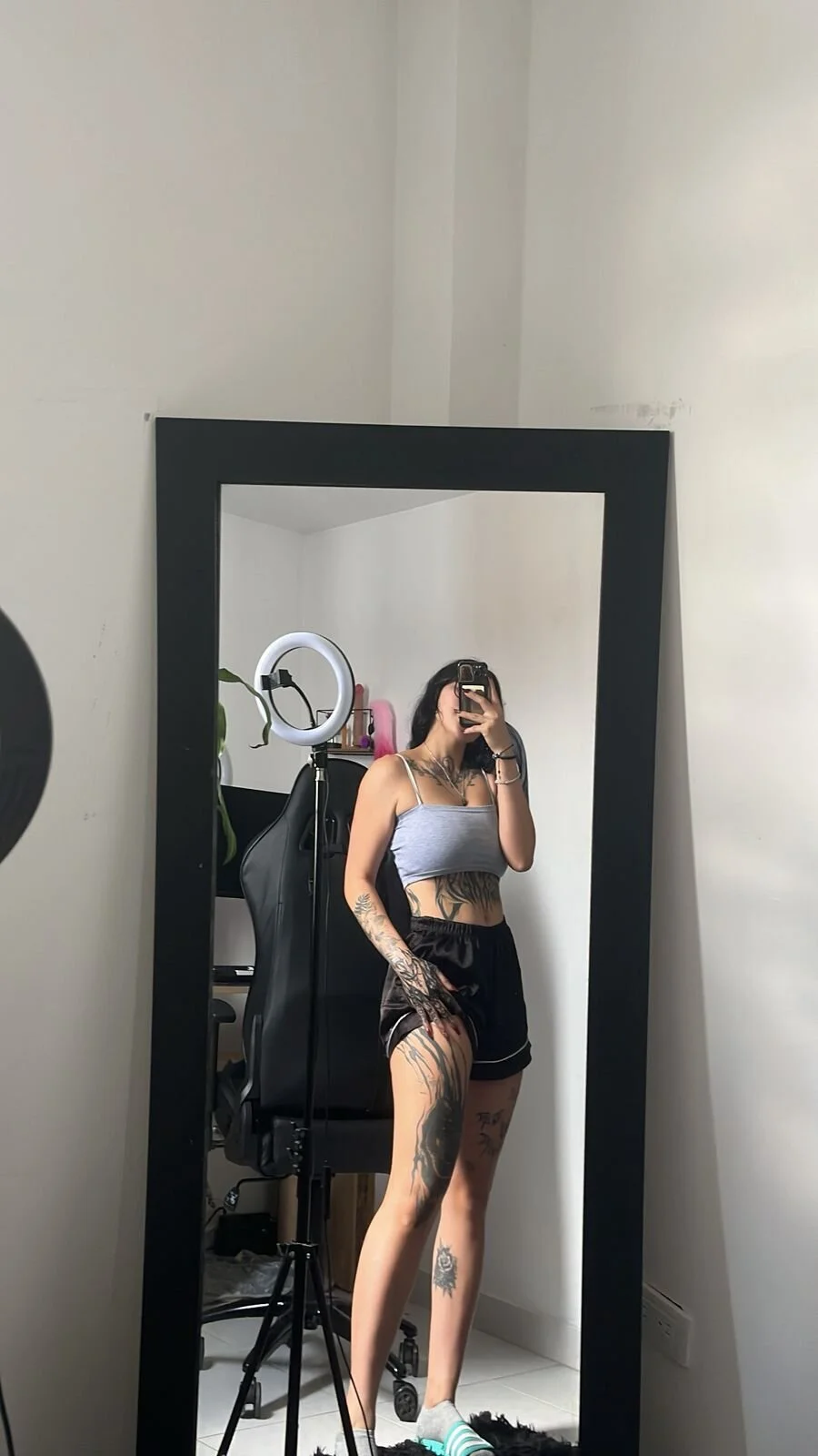 XXX Porn Photo of Nude MissCharlottte_18 30