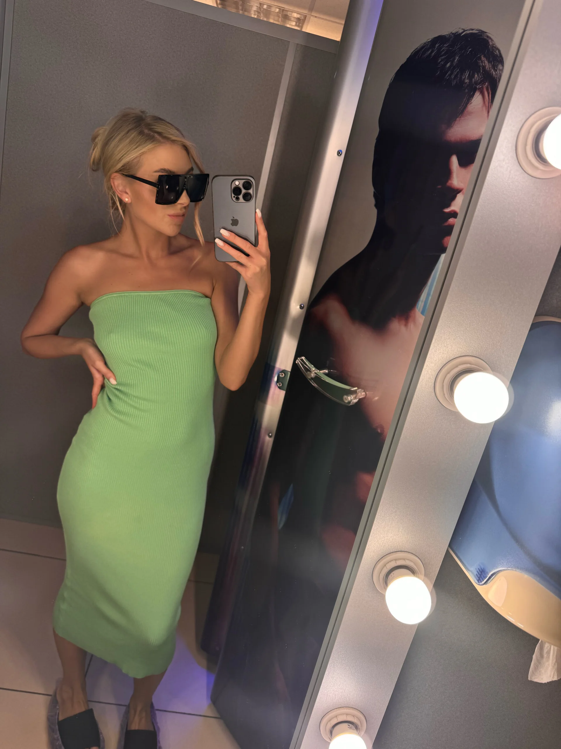 XXX Porn Photo of Nude Mia_Roxie 2