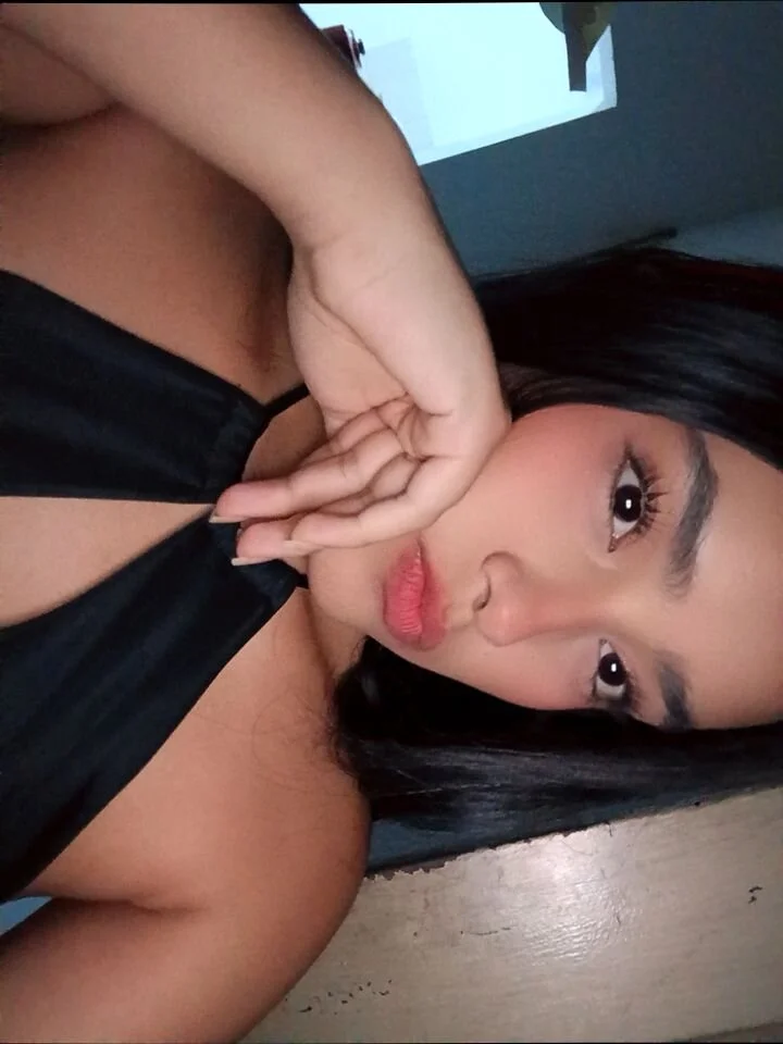 XXX Porn Photo of Nude michell_rosses 4