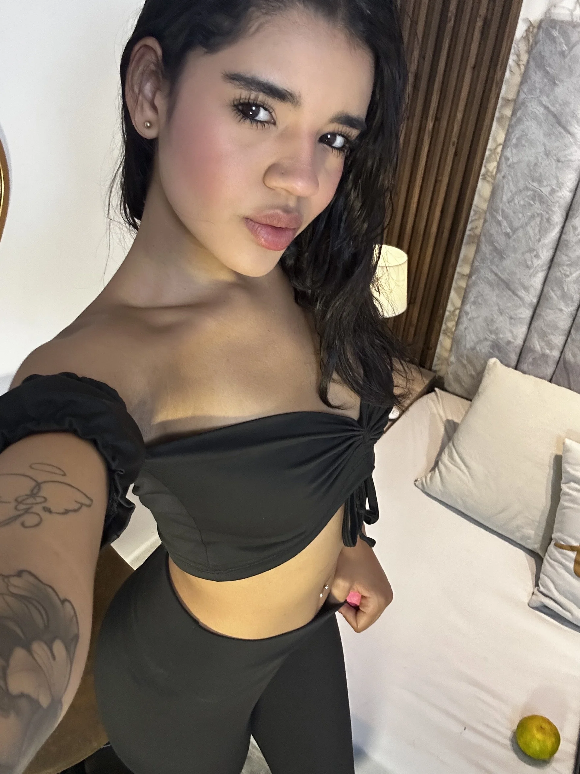 XXX Porn Photo of Nude Miagomezx 26