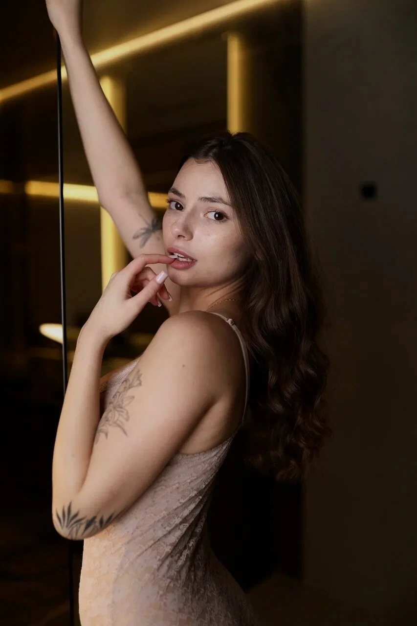 XXX Porn Photo of Nude PhantomLace 8