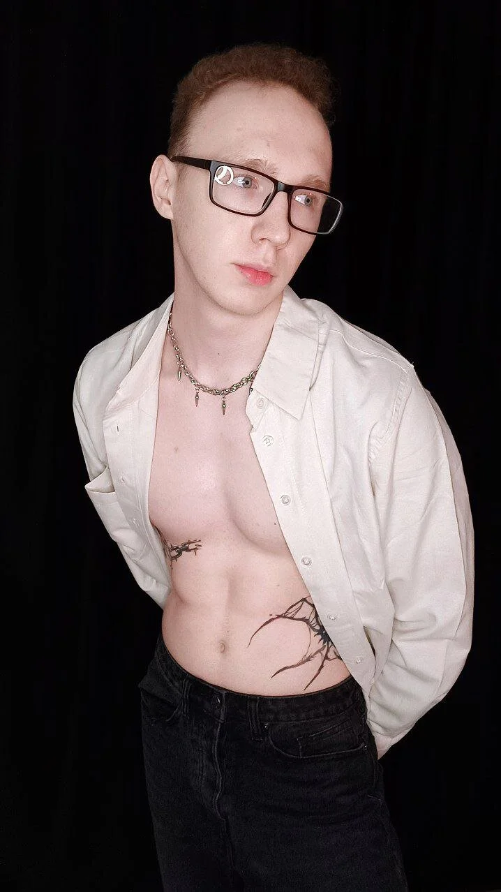 XXX Porn Photo of Nude Alex_silent 1