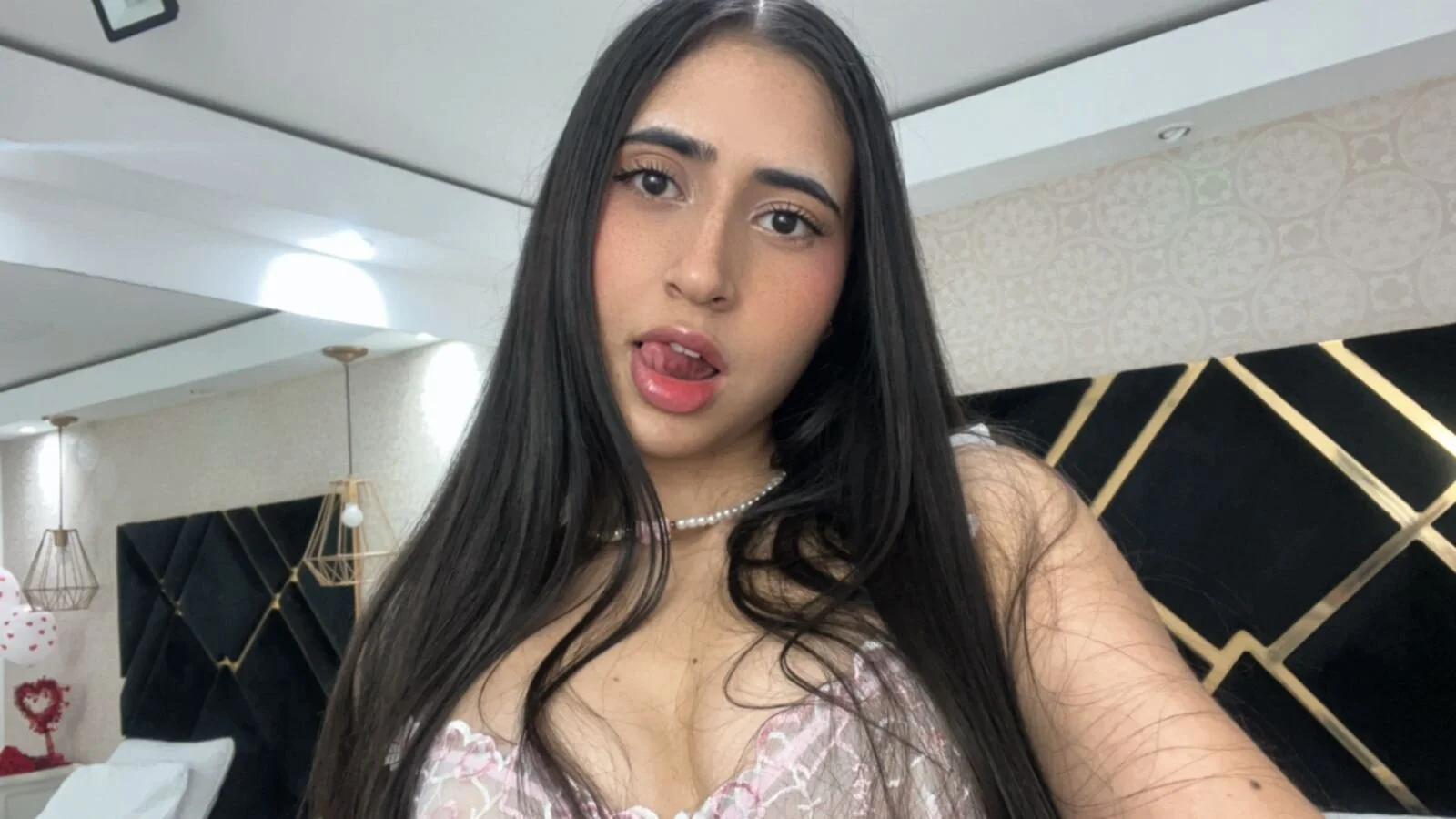 XXX Porn Photo of Nude SamantaaJoness 3