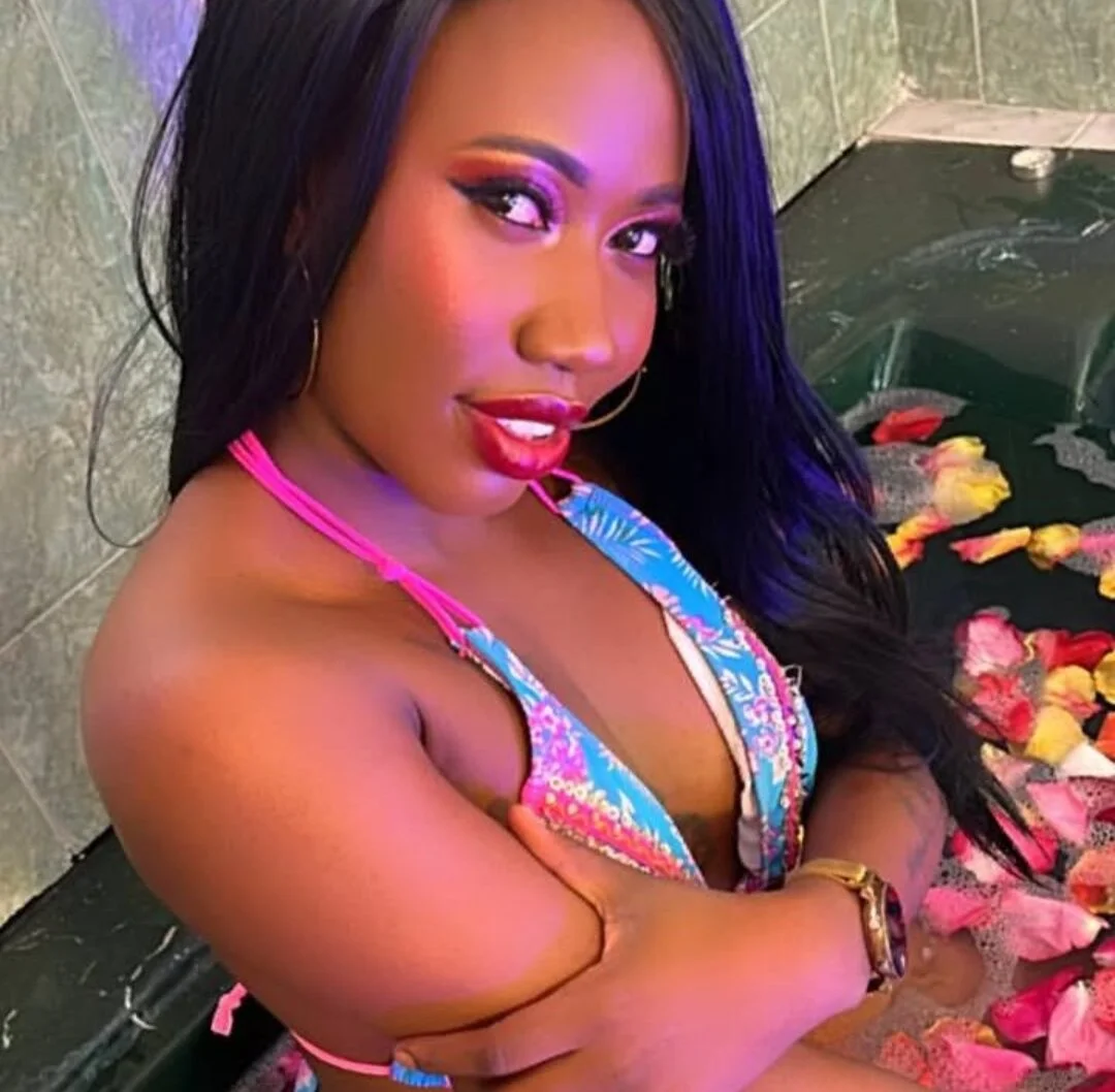 XXX Porn Photo of Nude Rossiecameron_ 3
