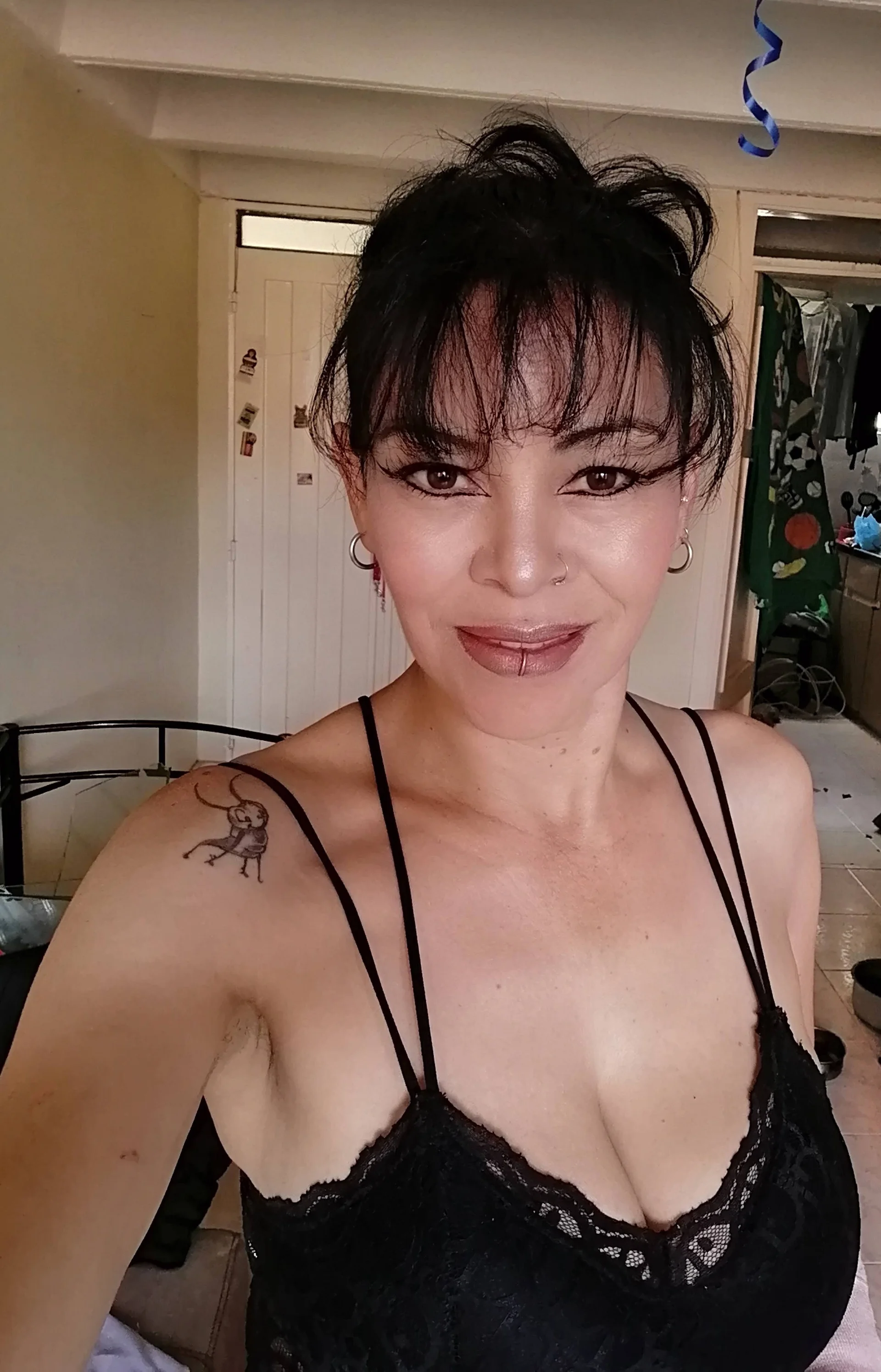 XXX Porn Photo of Nude electra-mommy 4
