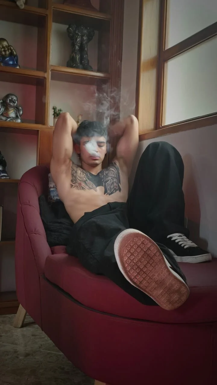 XXX Porn Photo of Nude elliot_colton 10