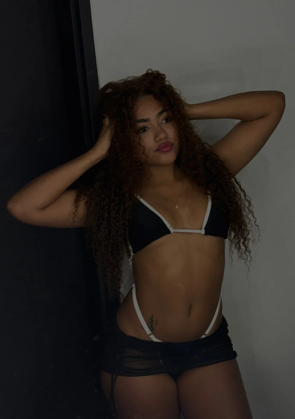XXX Porn Photo of Nude Missdionne_curly 2