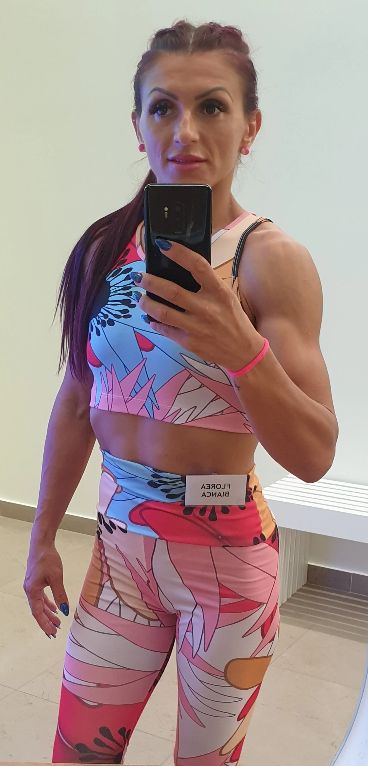 XXX Porn Photo of Nude QueenMuscles 3