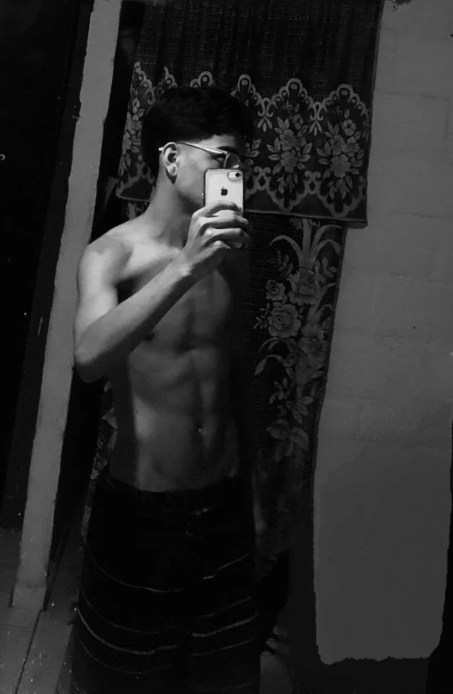 XXX Porn Photo of Nude owen__johnson 16
