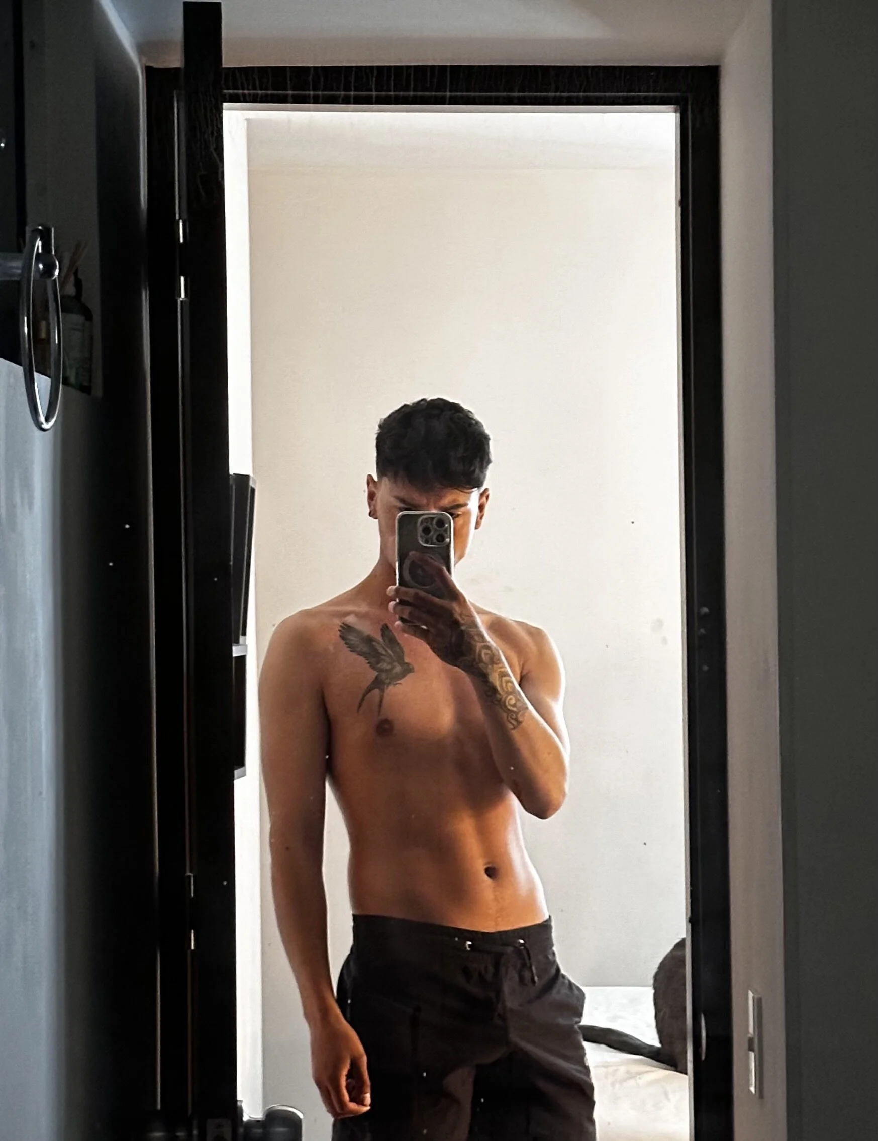 XXX Porn Photo of Nude I_Gabriel 1