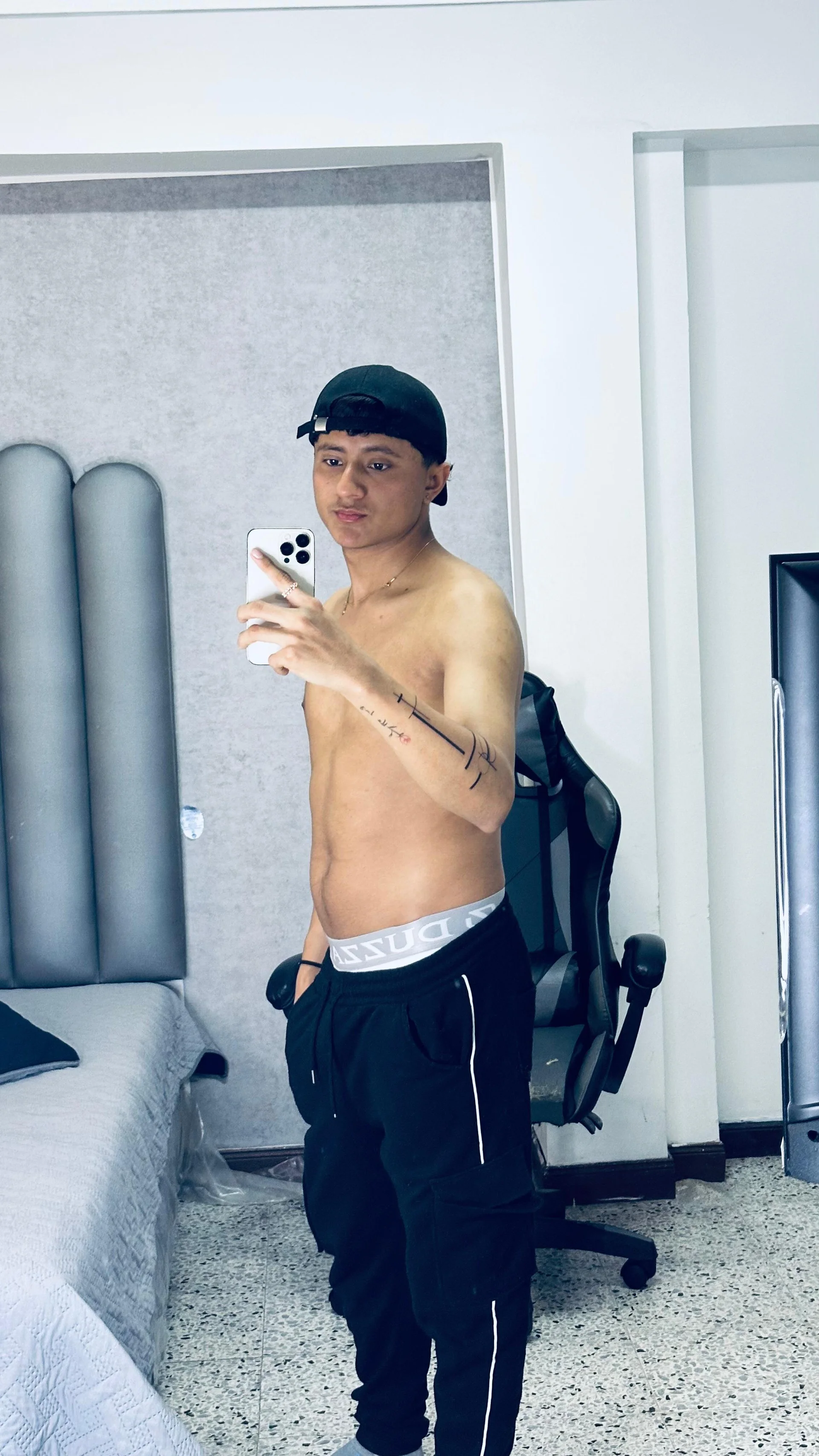 XXX Porn Photo of Nude Thiago_Nova 2