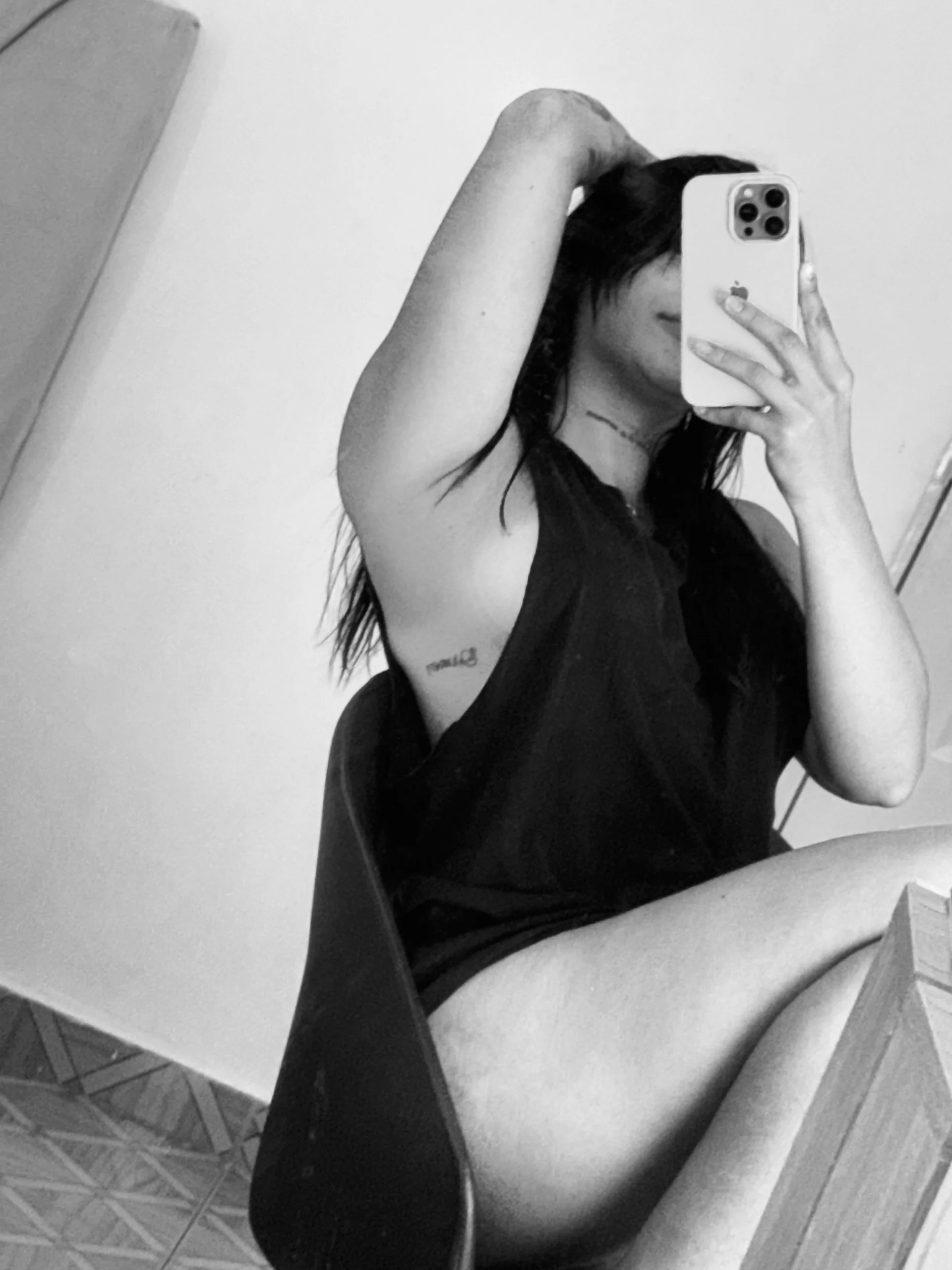 XXX Porn Photo of Nude IsabelaVanegas_ 3