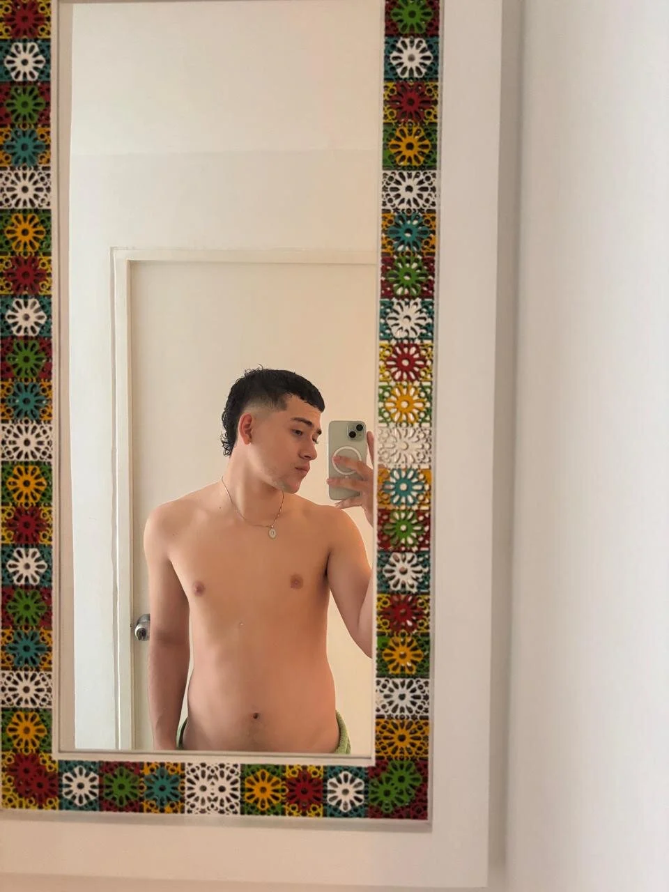 XXX Porn Photo of Nude oliver___saint 2