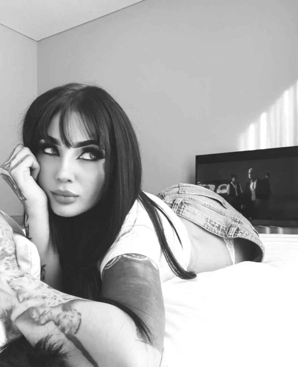 XXX Porn Photo of Nude Marilyn_black2 18