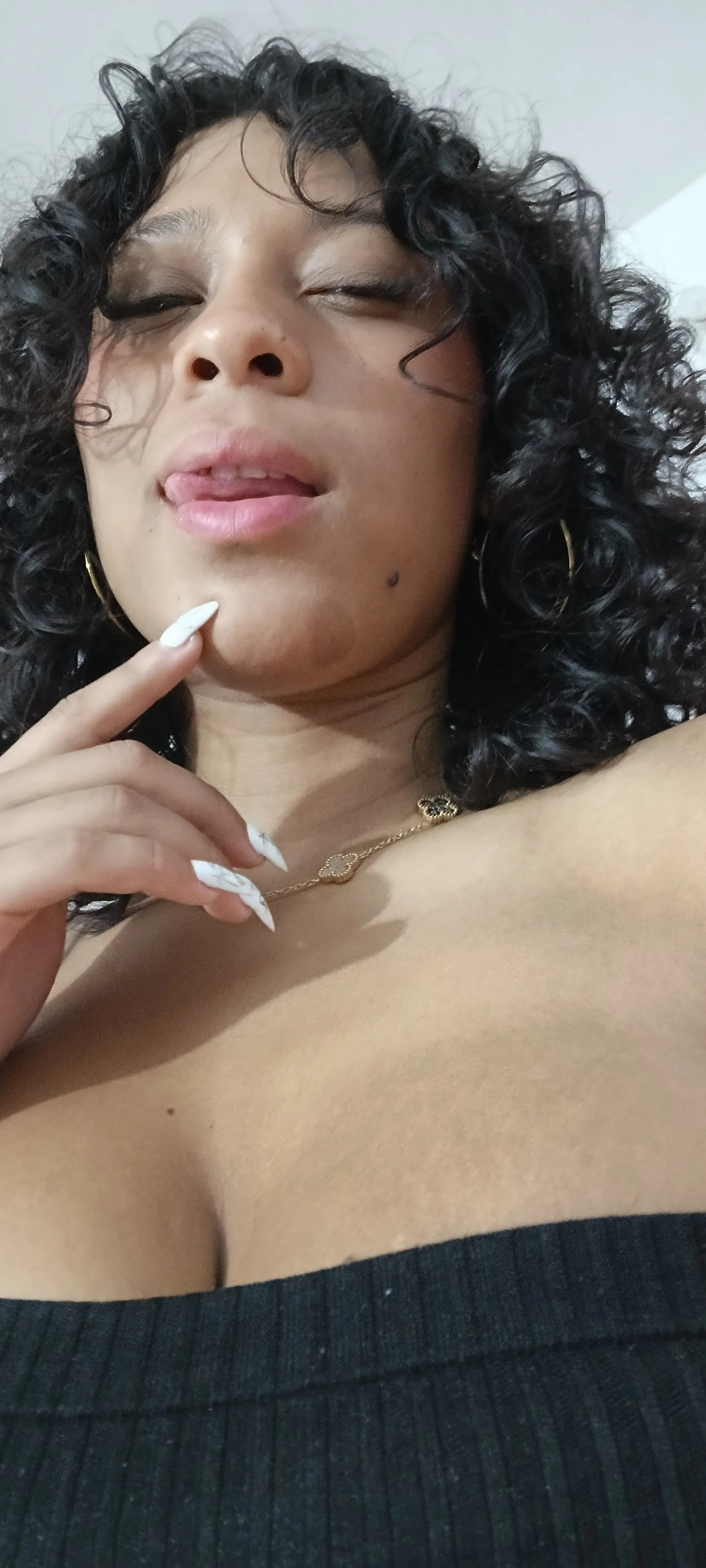 XXX Porn Photo of Nude big--boss 12
