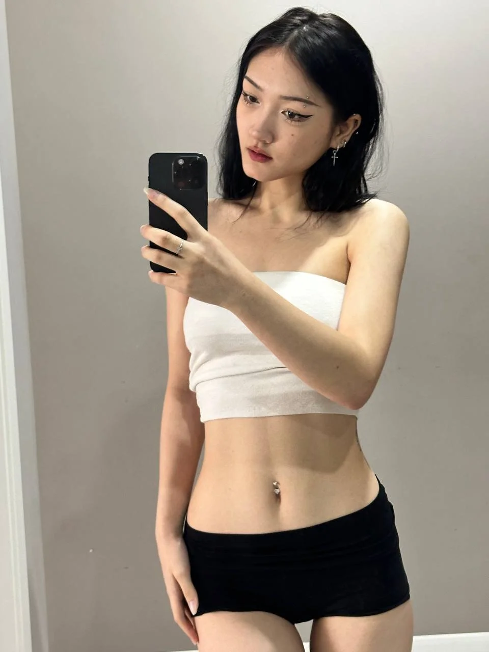 XXX Porn Photo of Nude yung_leana 5