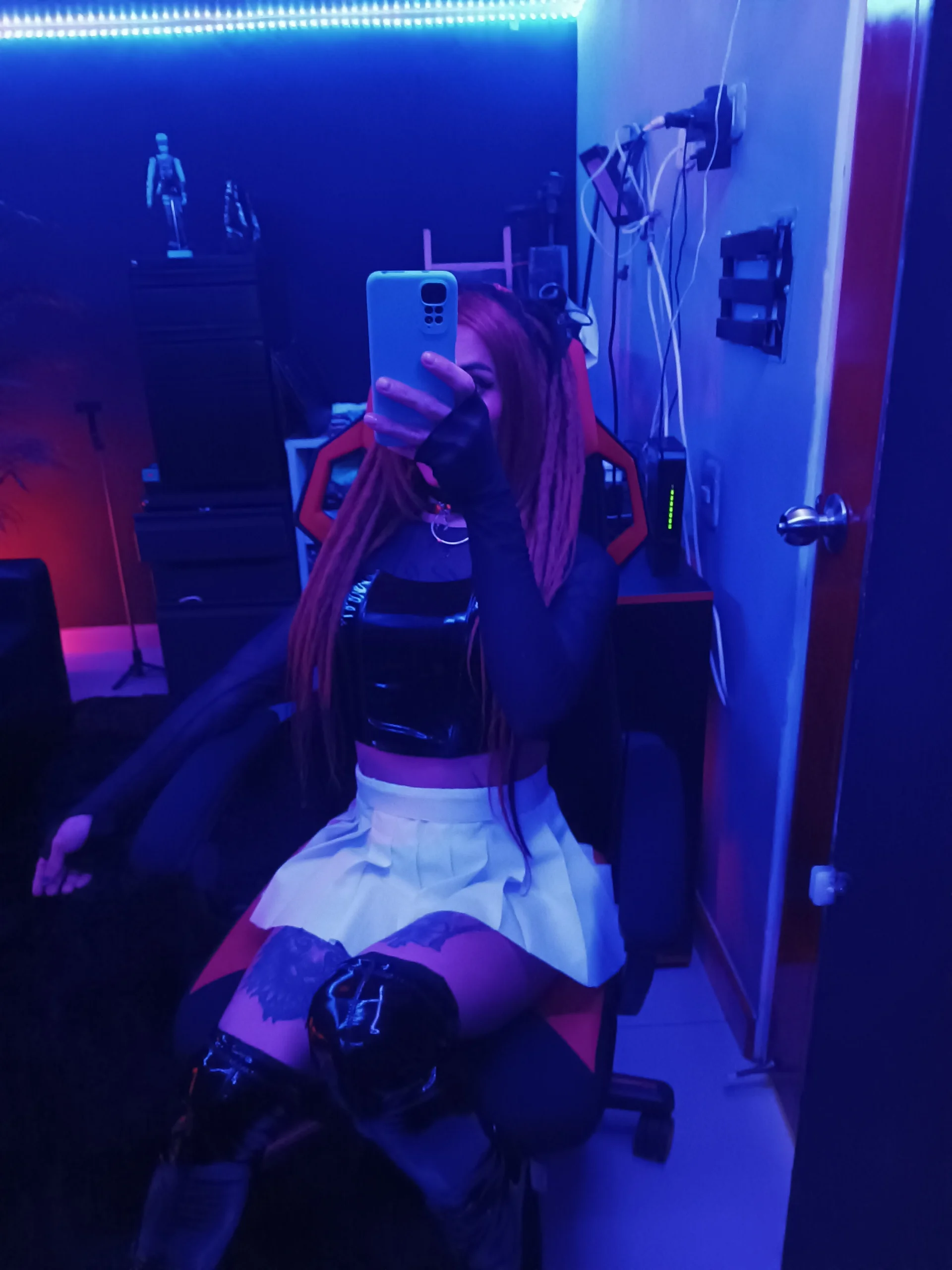 XXX Porn Photo of Nude Mia_Goth 23