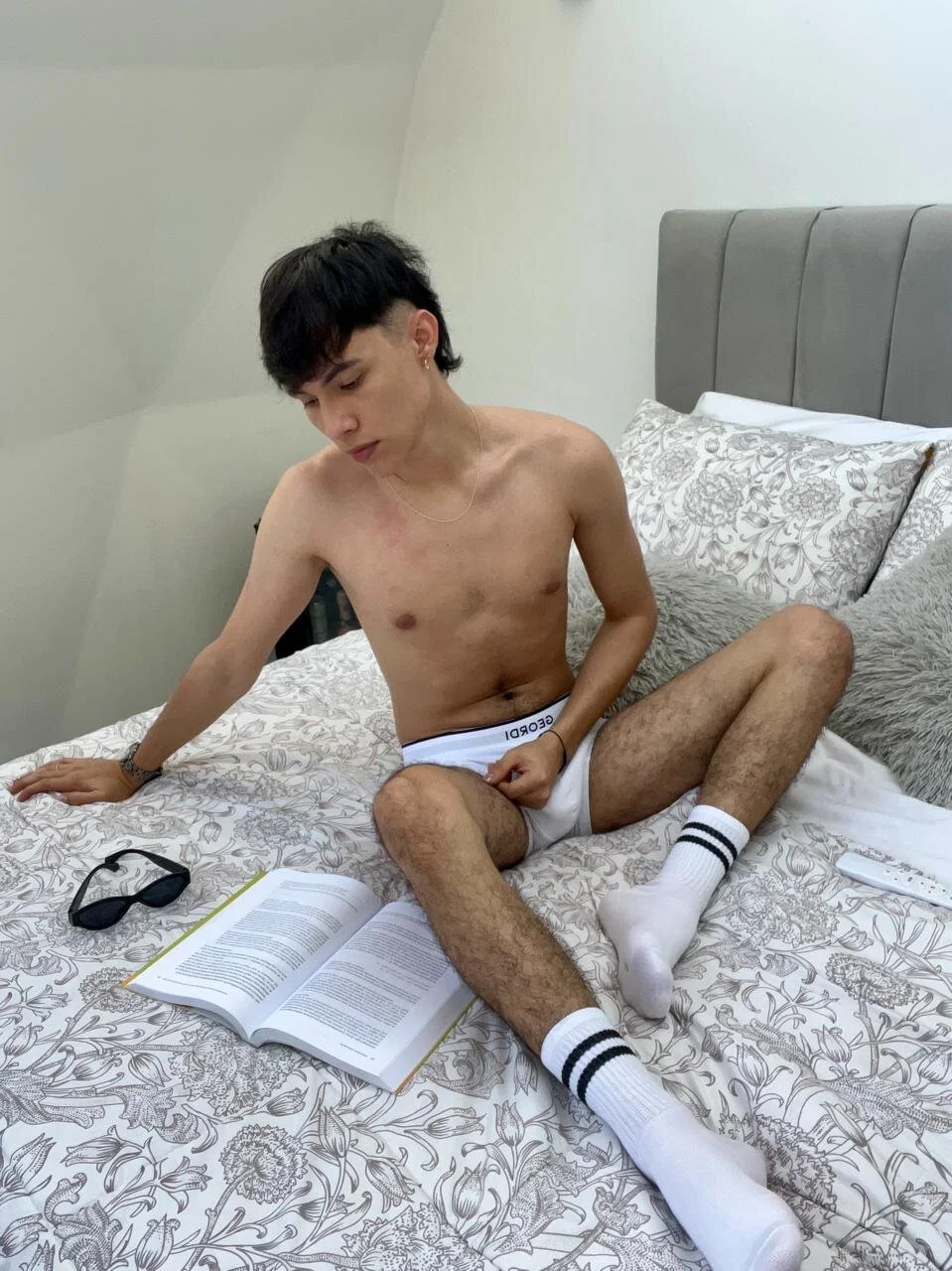 XXX Porn Photo of Nude AronTawers 9