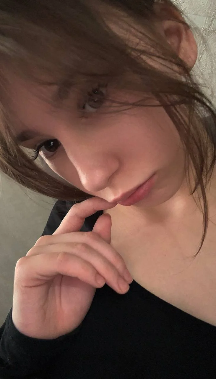 XXX Porn Photo of Nude emmelieflorence 43