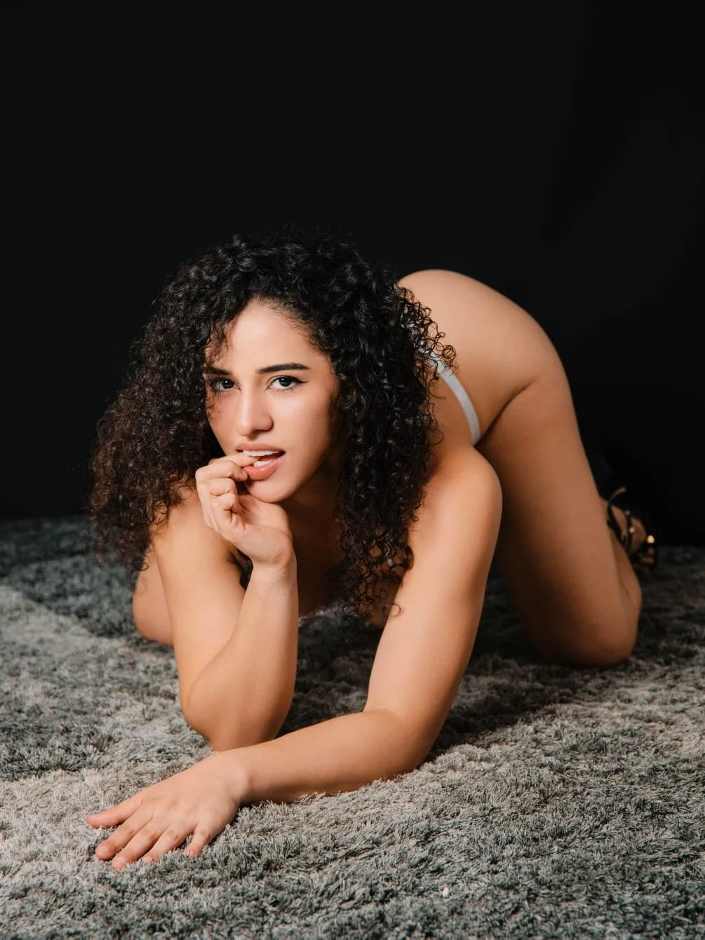 XXX Porn Photo of Nude sky_love12 13