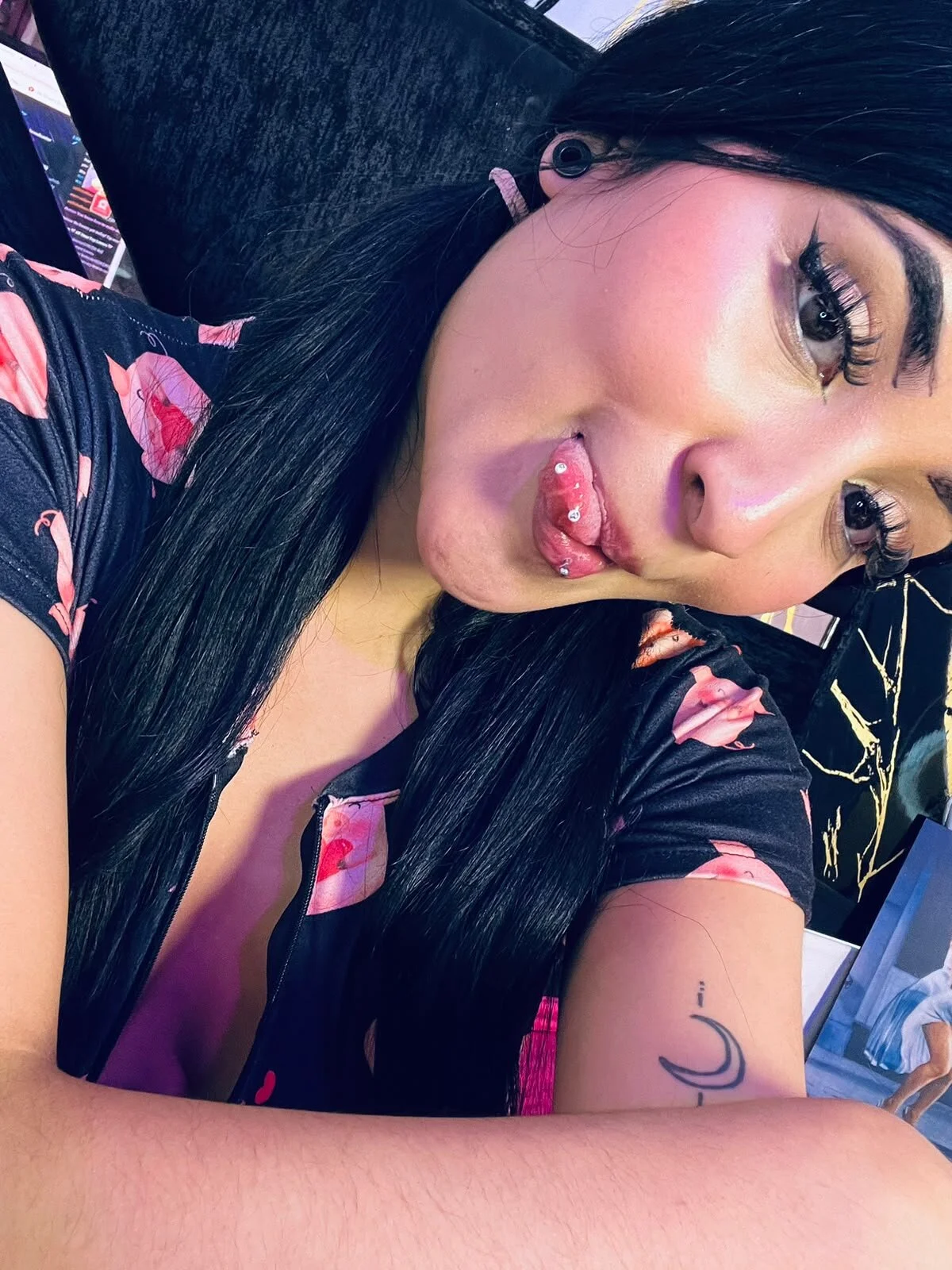 XXX Porn Photo of Nude vailloletfoxxcs 11