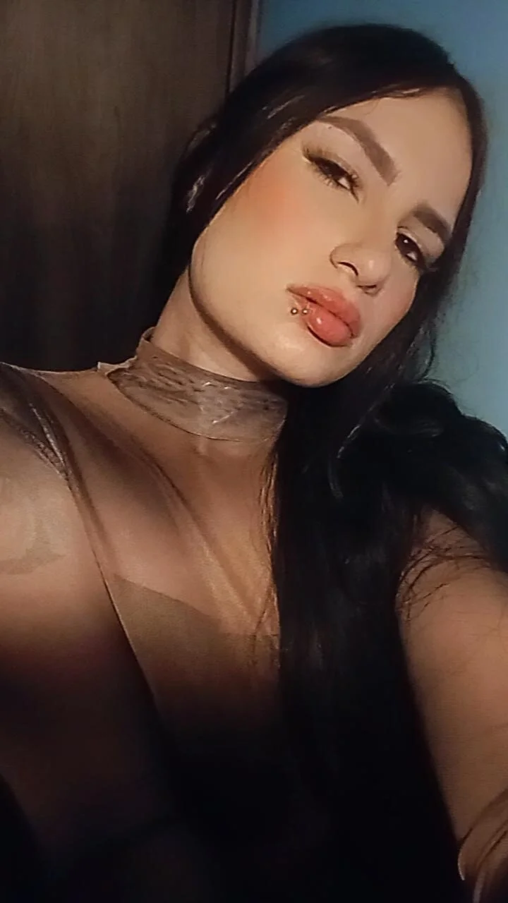 XXX Porn Photo of Nude alice_trinity 1