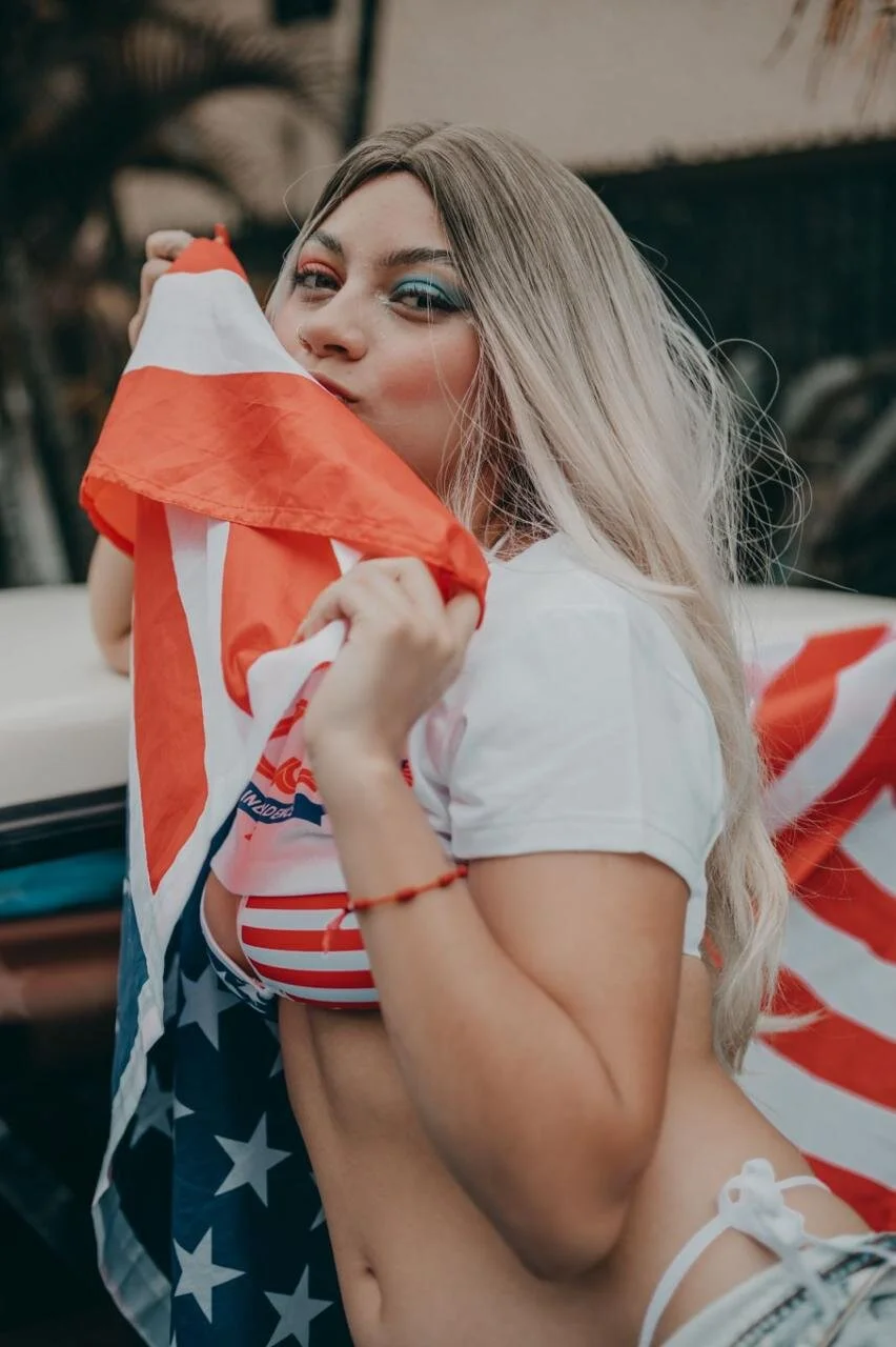 XXX Porn Photo of Nude Kendall_Rous_ 17