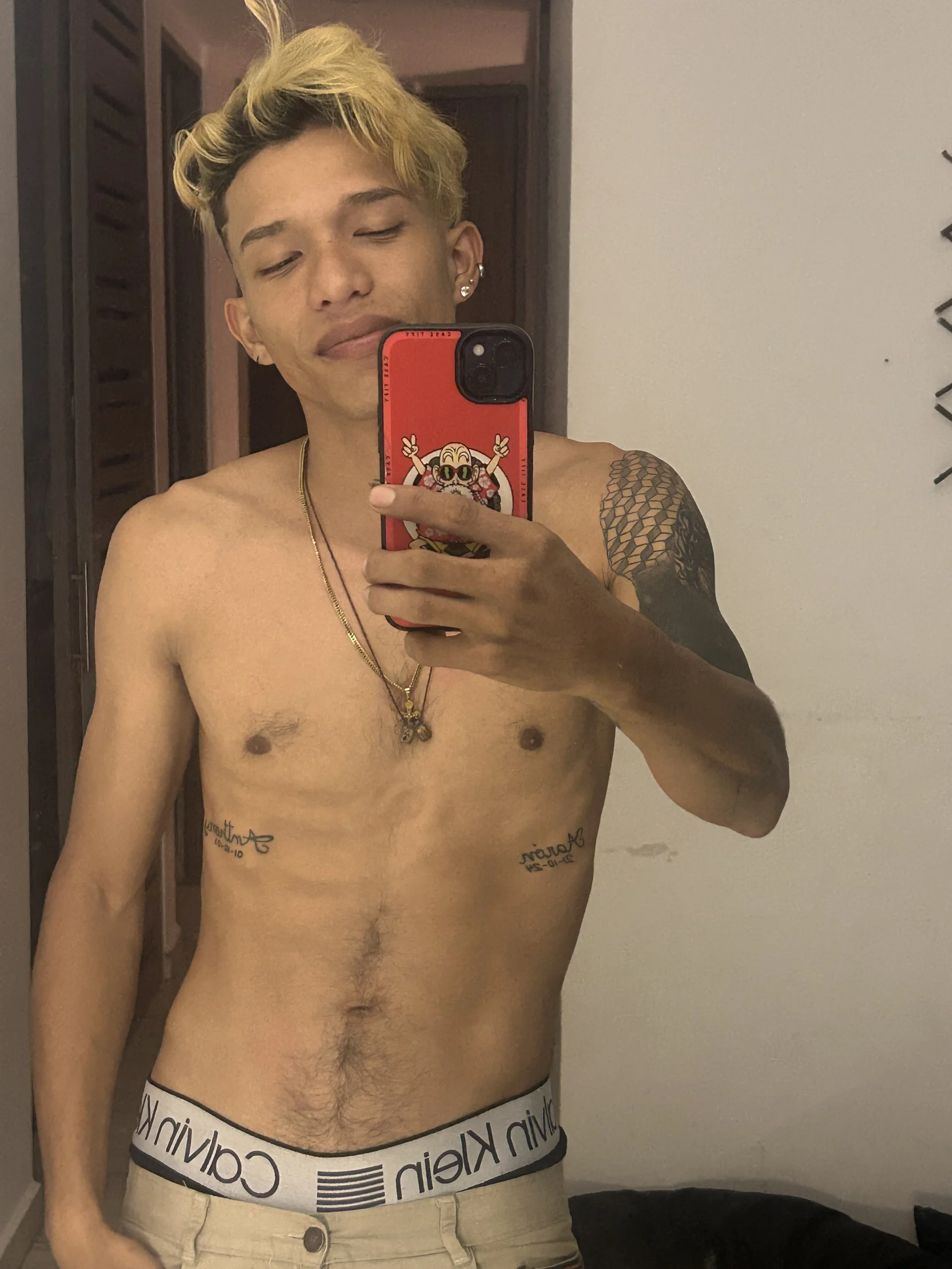 XXX Porn Photo of Nude TommyGun_22 4