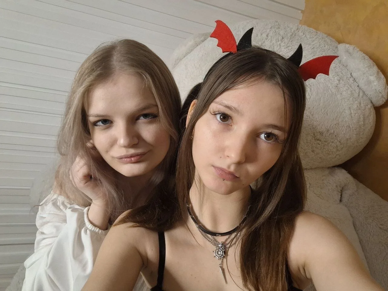 XXX Porn Photo of Nude DongMolt 199