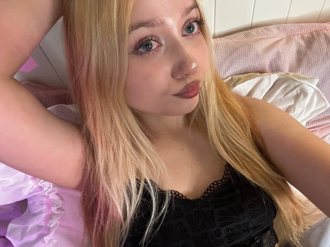 XXX Porn Photo of Nude LustfulBambi 3