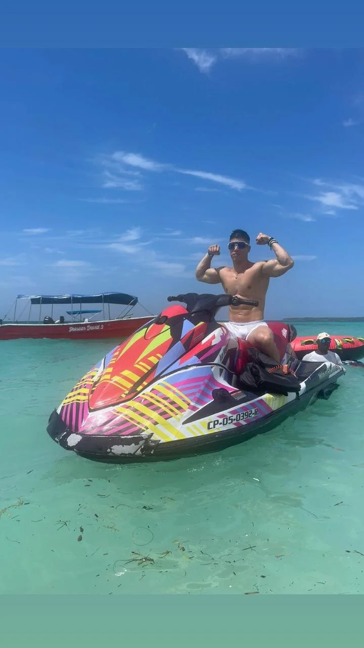 XXX Porn Photo of Nude Lukas_Green 7