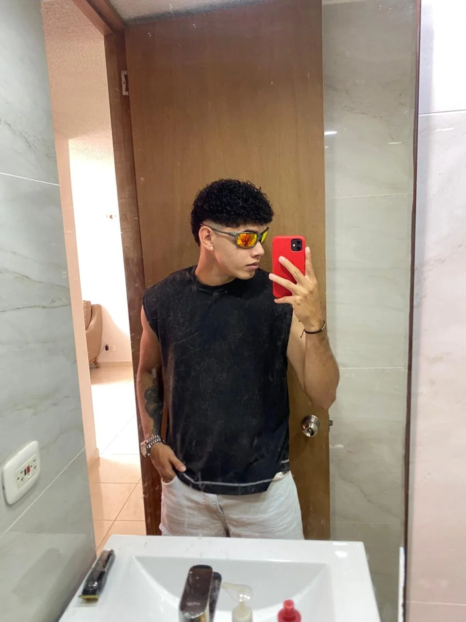 XXX Porn Photo of Nude justin_payn14 18