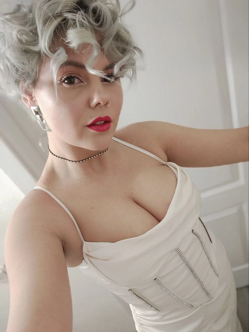 XXX Porn Photo of Nude Lady_AliBi 1