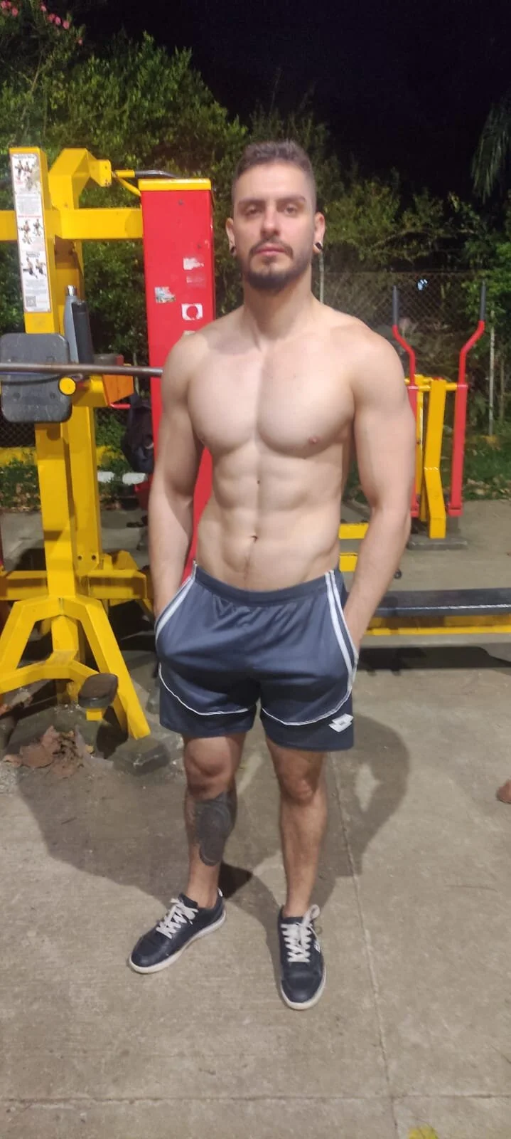 XXX Porn Photo of Nude Aaron_kwok28 21
