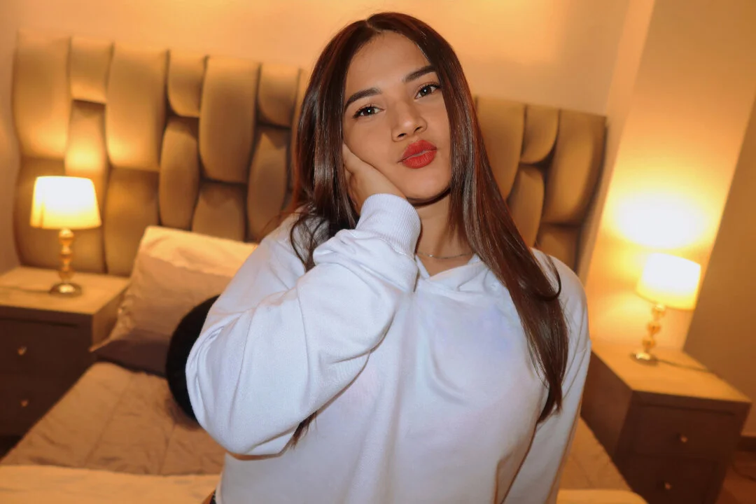 XXX Porn Photo of Nude Karliie_kloss_ 11