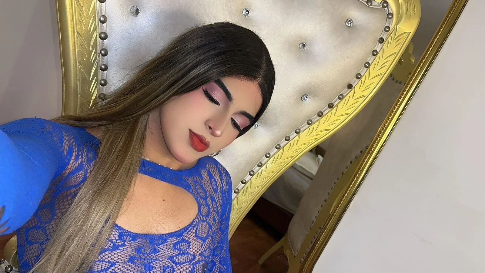 XXX Porn Photo of Nude CamiRaux 18