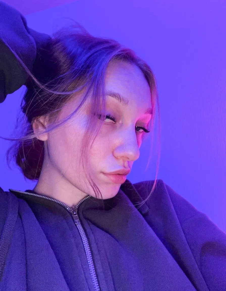 XXX Porn Photo of Nude DimpledPoke 2