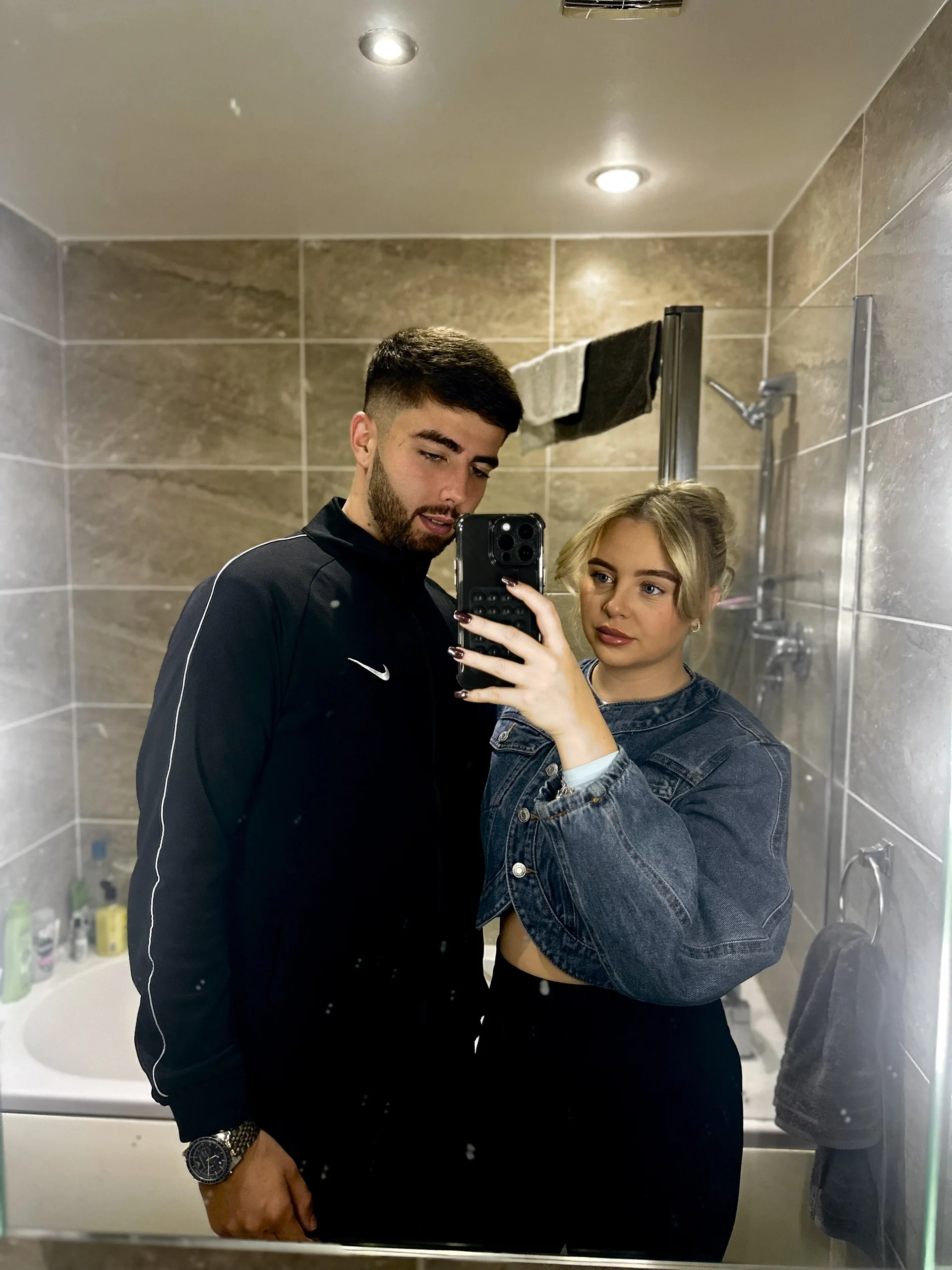 XXX Porn Photo of Nude YourFavouriteCoupleXo 20