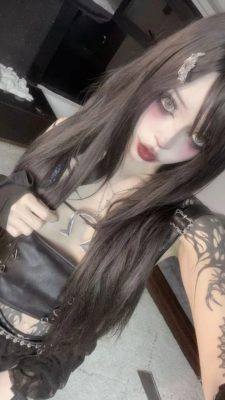 XXX Porn Photo of Nude Zombieeporcelainex 82