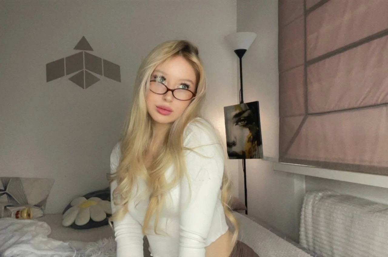 XXX Porn Photo of Nude xoilbaby 3