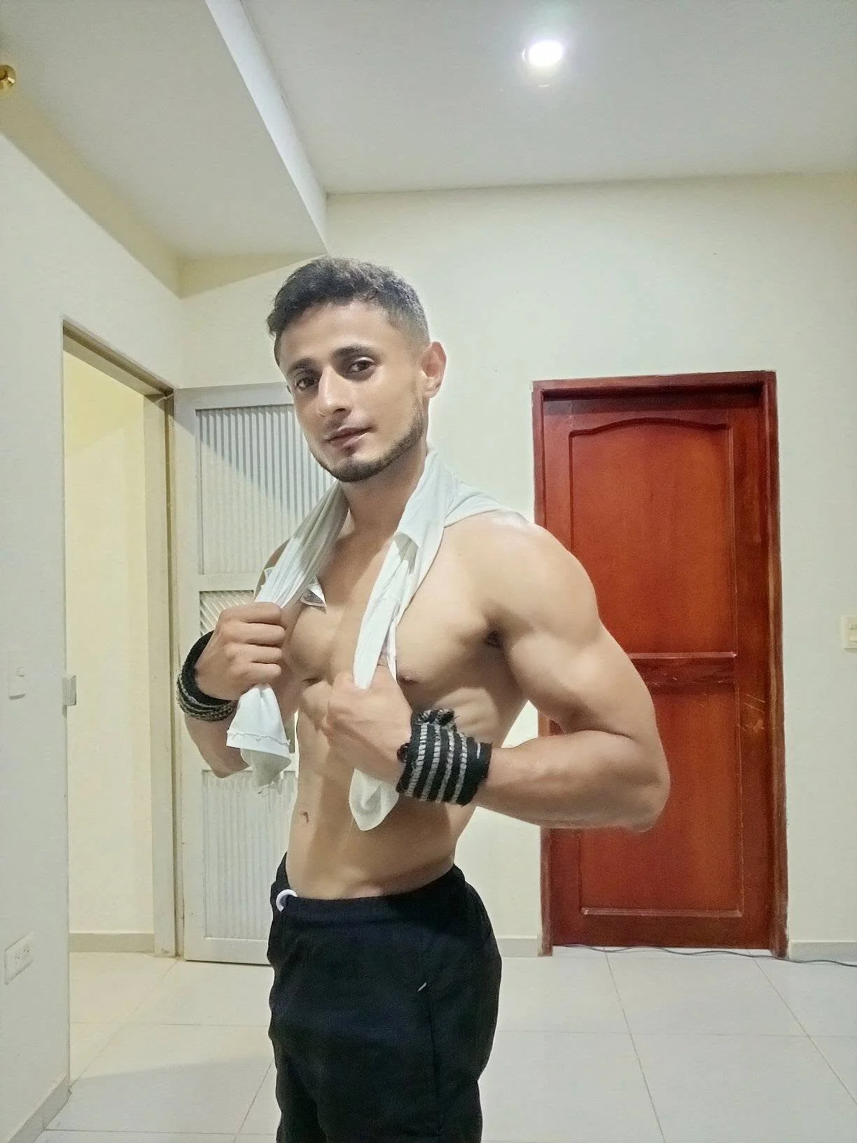 XXX Porn Photo of Nude Adonys_Lewis_ 4