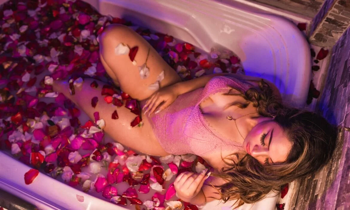 XXX Porn Photo of Nude giigii_hadidd 3