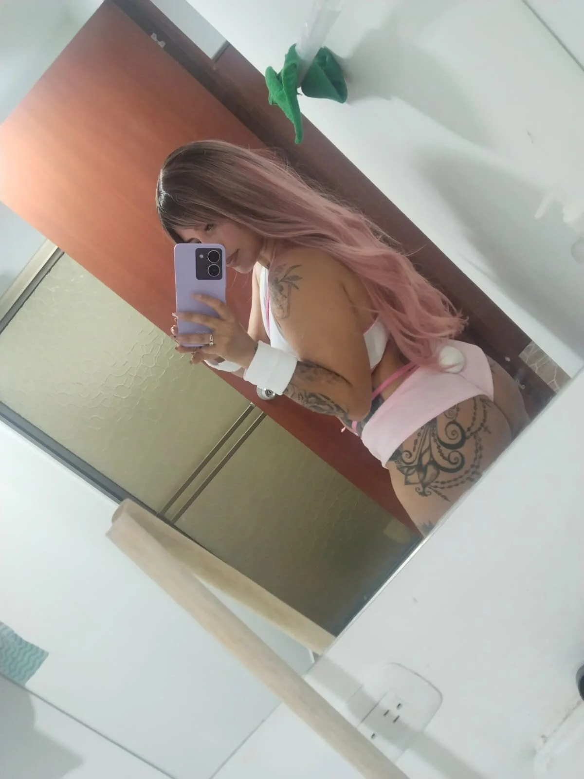 XXX Porn Photo of Nude scarletr_red 7