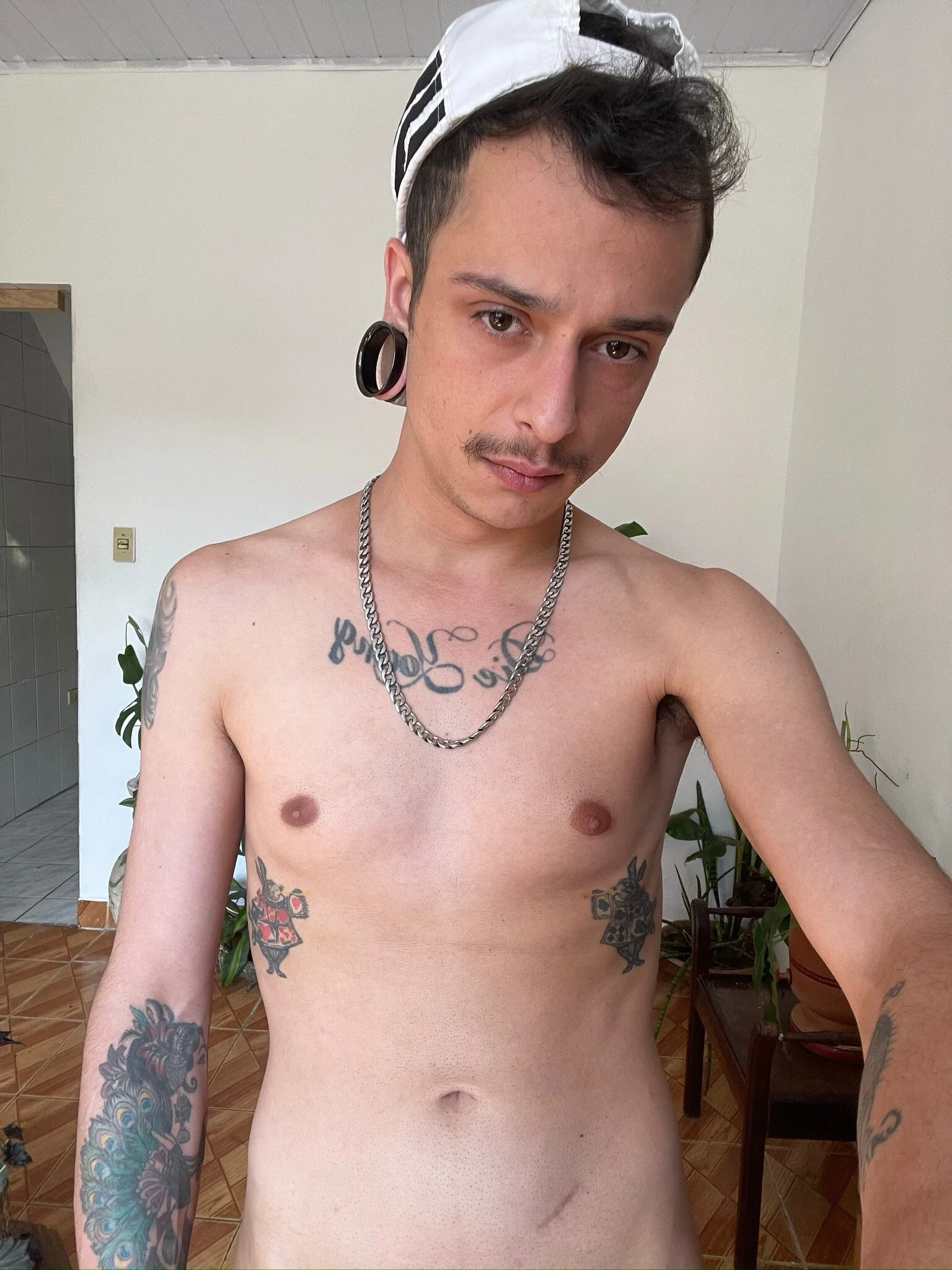 XXX Porn Photo of Nude chrisalmeid_ 16