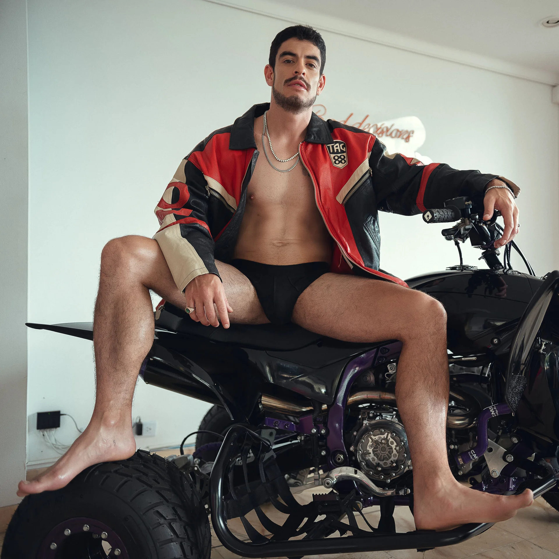 XXX Porn Photo of Nude damian_bull 11