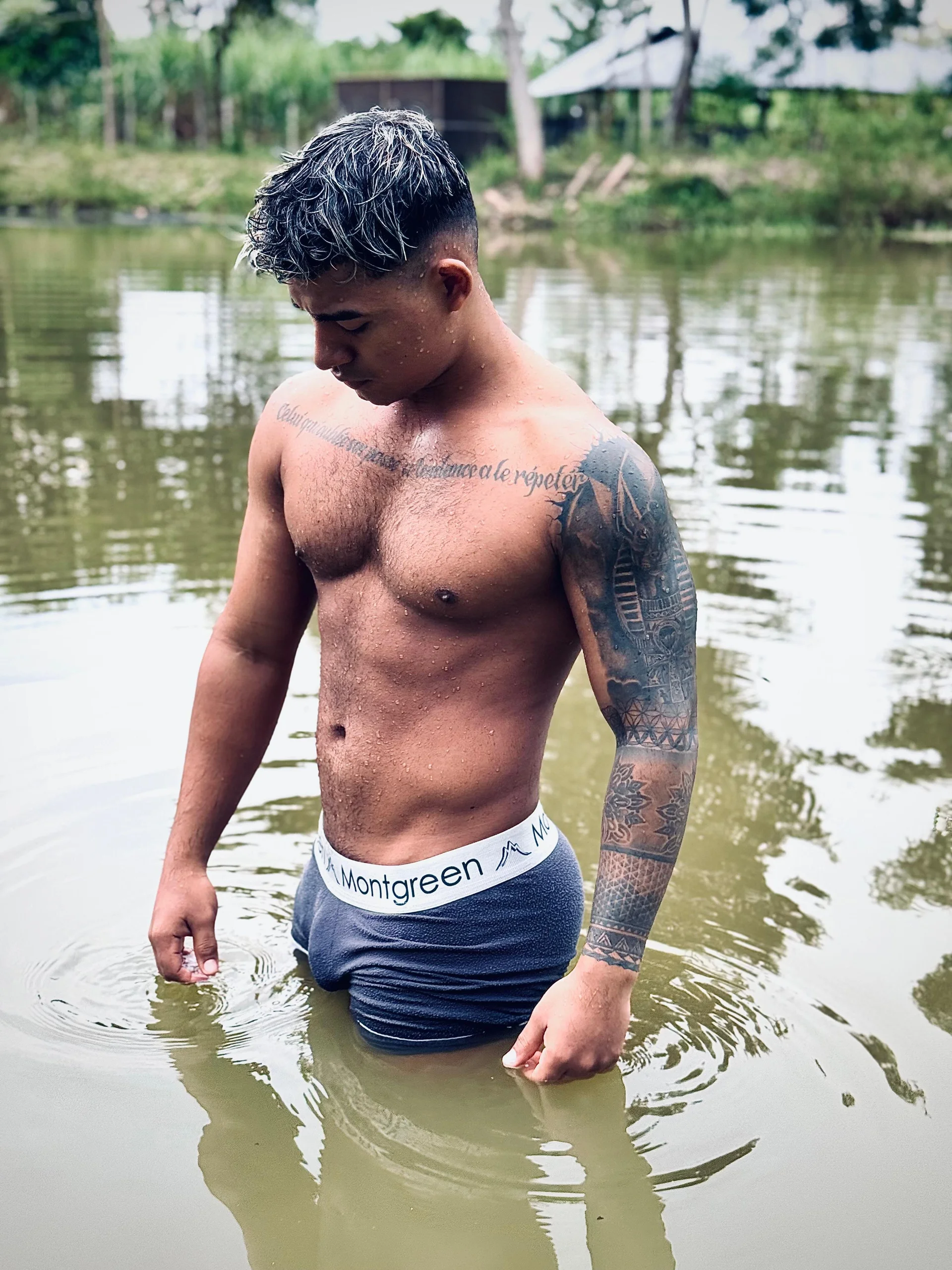 XXX Porn Photo of Nude luigi_hot_ 1