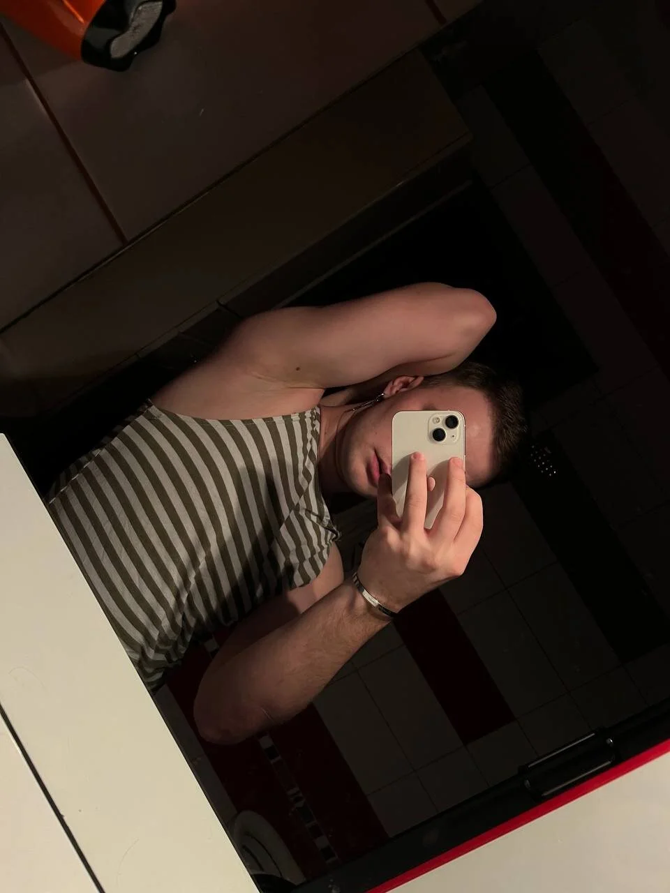 XXX Porn Photo of Nude johnny_bigass 1